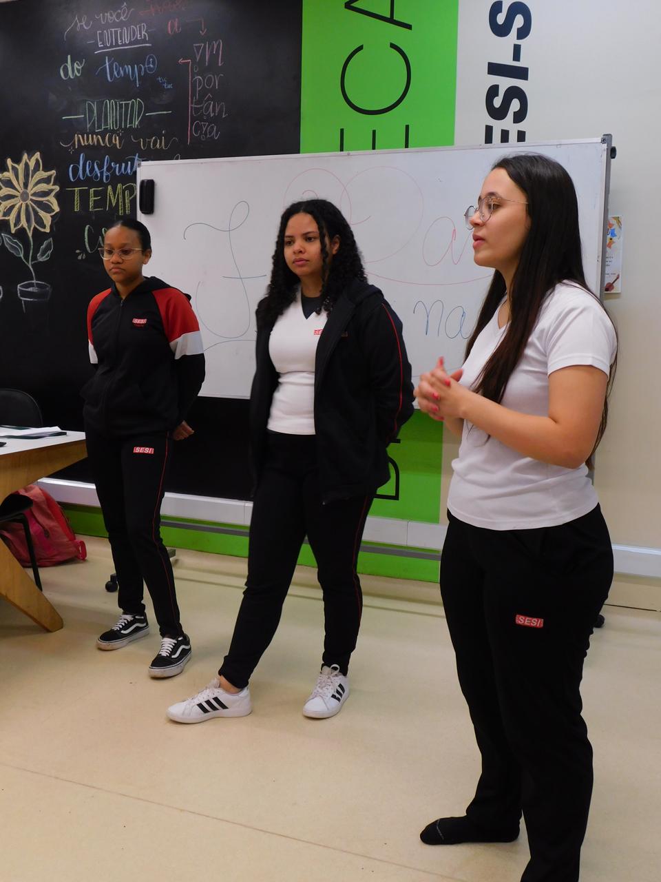 Clube de Debate - Dezembro 2025